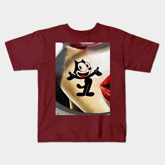 Lady Felix the cat Kids T-Shirt by Nenas60